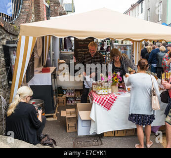 Ashburton Food & Drink Festival market stalls UK. The Ashridge Cider stall selling organic cider and soft drinks. Stock Photo