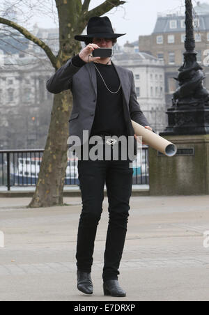 Pete Doherty walking past the ITV Studios today  Featuring: Pete Doherty Where: London, United Kingdom When: 11 Mar 2014 Stock Photo