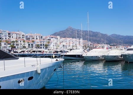Marbella, Malaga Province, Costa del Sol, Spain.   Puerto Jose Banus.   Yachts at anchor in port Stock Photo