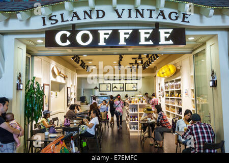 Hawaii Oahu Hawaiian Honolulu Ala Moana Center centre mall shopping