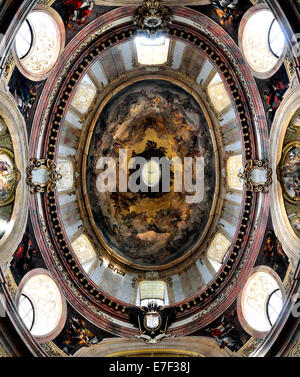 Vienna, Austria. Peterskirche / St Peter's Church interior. Painted ceiling (Baroque: Gabriele Montani / Johann Lukas von Hildeb Stock Photo