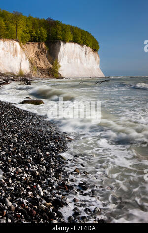 Surf, steep coast with chalk cliffs in the Jasmund National Park, UNESCO World Heritage Site, Rügen Stock Photo