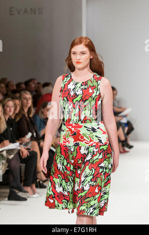 London, UK, 16 September 2014.  A model on the runway at the Design Collective for Evans Spring Summer 2015 show during London Fashion Week at the Freemasons' Hall, Covent Garden.  Credit:  Stephen Chung/Alamy Live News Stock Photo