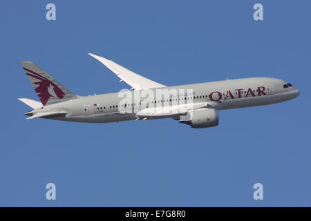 QATAR AIRWAYS BOEING 787 DREAMLINER Stock Photo