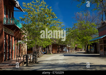 Wells Fargo Building (1858, left) and Main Street, Columbia State Historic Park, Columbia, Tuolumne County, Sierra Nevada foothi Stock Photo