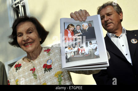 The wife, offspring, colleagues and friends of the world-known late entrepreneur Tomas Bata jr, the son and successor to the shoe empire founder, met in his villa in Zlin today, on Wednesday, September 17, 2014, to mark the centenary of his birth. The meeting was attended by Bata´s widow Sonja (left) and all her children, Thomas, Rosemarie, Christine and Monica. The whole Bata family reappeared in Zlin after 16 years to show what Tomas Bata meant to them as father, Pavel Velev (right), head of the Tomas Bata Foundation, told CTK. Tomas Bata jr and his Swiss-born wife lived in Toronto when he d Stock Photo