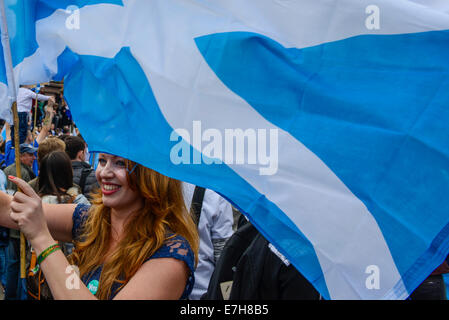 Glasgow, Scotland, UK. 17th Sept, 2014. Hundreds of people attend a "Yes Scotland Campaign" in George Square, Glasgow with banners and placards, there are also featured speakers as well as live music. The country goes to the polls on the 18th of September 2014 to decide whether Scotland should be an independent country or remains in the United Kingdom. Credit:  Martin Alan Smith/Pacific Press/Alamy Live News Stock Photo