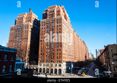 US, New York City. London Terrace. View from the High Line park. Stock Photo