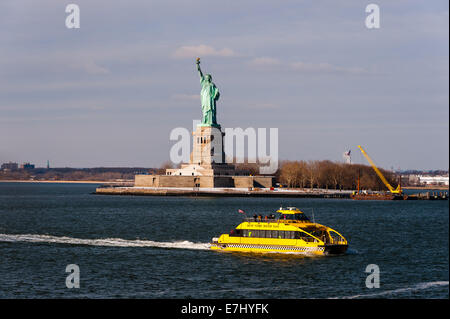 US, New York City. Statue of Liberty seen from the Staten Island Ferry. Stock Photo