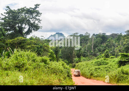 4x4 vehicle on the dirt roads of northern Liberia, Nimba County Stock Photo