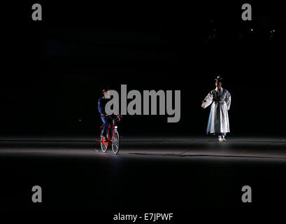 Incheon, South Korea. 19th Sep, 2014. Actors perform during the opening ceremony of the 17th Asian Games in Incheon, South Korea, Sept. 19, 2014. Credit:  Fei Maohua/Xinhua/Alamy Live News Stock Photo