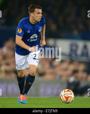 Liverpool, UK. 18th Sep, 2014. Everton's Seamus Coleman in action during the UEFA Europa League group H soccer match between Everton FC and VfL Wolfsburg at the Goodison Park, Liverpool, Britain, 18 September 2014. © dpa picture alliance/Alamy Live News Stock Photo