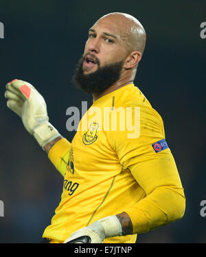 Liverpool, UK. 18th Sep, 2014. Everton's goalkeeper Tim Howard gestures during the UEFA Europa League group H soccer match between Everton FC and VfL Wolfsburg at the Goodison Park, Liverpool, Britain, 18 September 2014. © dpa picture alliance/Alamy Live News Stock Photo