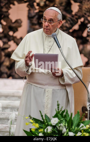 Meeting evangelii gaudium hi-res stock photography and images - Alamy