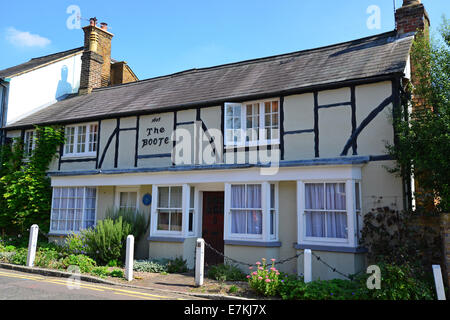 16th century The Boote building, Castle Street, Berkhamsted, Hertfordshire, England, United Kingdom Stock Photo