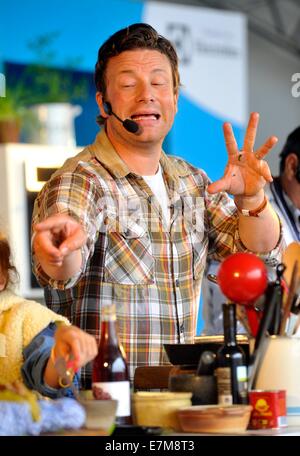 Jamie Oliver cooking demo in The Big Kitchen at the big feastival held at Alex James? farm near Kingham, Oxfordshire 01/09/20122 Stock Photo