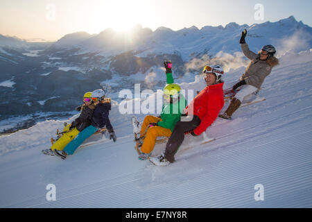 Muottas Muragl, family, sledging, tobogganing, Muottas Muragl, GR, canton, Graubünden, Grisons, Upper Engadine, winter, winter s Stock Photo