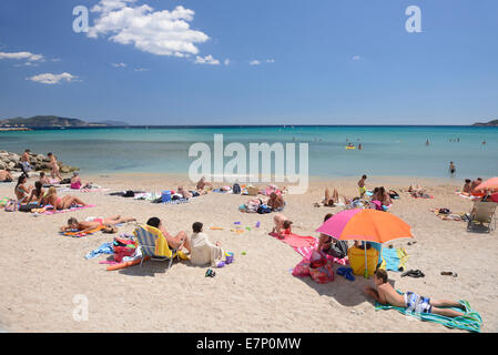 The beach at La Ciotat, Provence, France Stock Photo - Alamy