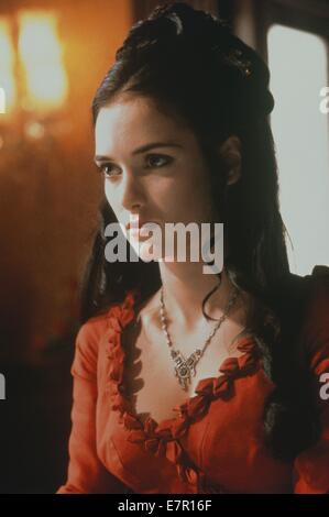 winona ryder dracula red dress Mina Harker's red dress from "Bram Stoker's Dracula" (1992), created by Eiko Ishioka On my "it's just a red dress" post, I had multiple inquiries as to where this dress was