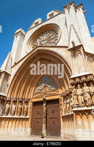 Entrance to Cathedral of Tarragona. Roman Catholic church in Catalonia, Spain Stock Photo