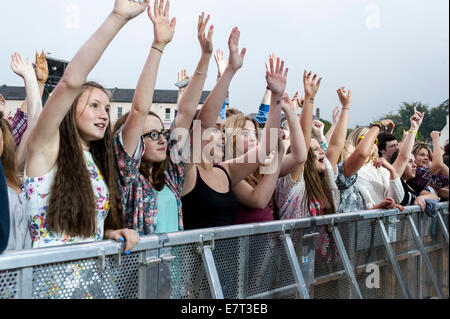 Young teenager fans attending the MTV Crashes festival, Ebrington Square, Derry, Londonderry, Northern Ireland Stock Photo