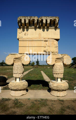 Italy, Basilicata, Metapontum (Metaponto), greek temple of Artemis (temple D), ionic columns (480-470 BC) Stock Photo