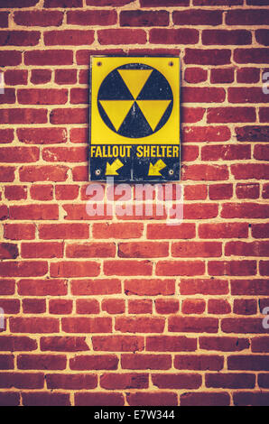 washington dc nuclear fallout shelter signs