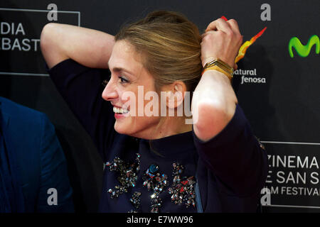 Julie Gayet attending the 'La voz en off' premiere at the 62nd San Sebastian International Film Festival on September 23, 2014/picture alliance Stock Photo