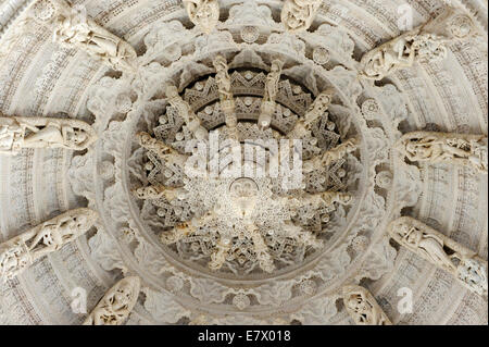 An intricately carved dome in the Jain temple at Ranakpur in Rajasthan, India Stock Photo