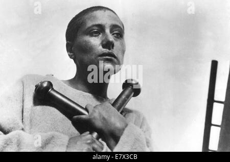 THE PASSION OF JOAN OF ARC (aka La Passion de Jeanne d'Arc) 1928 SGDF film with Marie Falconetti Stock Photo