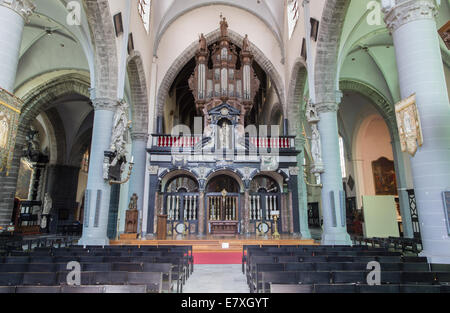 BRUGES, BELGIUM - JUNE 12, 2014: The nave of st. Jacobs church (Jakobskerk). Stock Photo