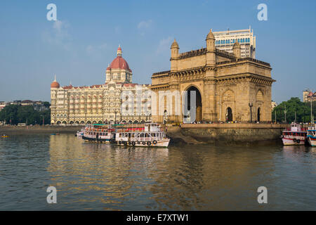 The Gateway of India in front of the Taj Mahal Palace Hotel, Colaba, Mumbai, Maharashtra, India Stock Photo