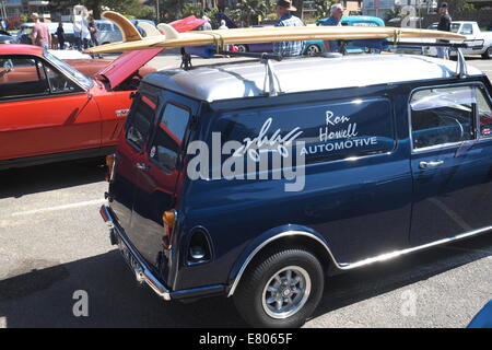 Newport Beach, Sydney, Australia. 27th Sep, 2014. Classic cars on display at Sydney's Newport Beach. Here a Mini Countryman estate complete with surfboard. Credit:  martin berry/Alamy Live News Stock Photo