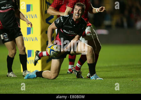 Oxford, UK. 26th Sep, 2014. Aviva Premiership. Mark Atkinson scores his second try during London Welsh versus Gloucester Rugby. Credit:  Action Plus Sports/Alamy Live News Stock Photo