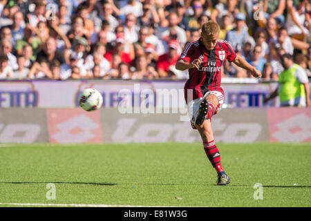 Cesena, Italy. 28th Sep, 2014. Keisuke Honda (Milan) Football/Soccer : Italian 'Serie A' match between Cesena 1-1 AC Milan at Stadio Dino Manuzzi in Cesena, Italy . Credit:  Maurizio Borsari/AFLO/Alamy Live News Stock Photo