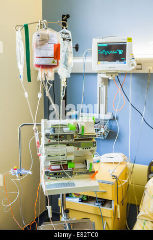 Bone marrow autotransplant, Pitie-Salpetriere hospital, France. Stock Photo