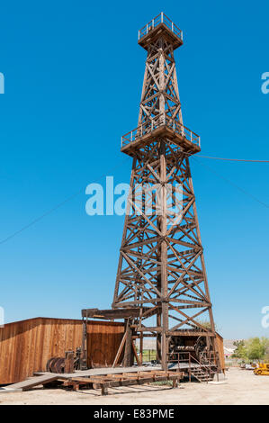 California, Kern County, Taft, West Kern Oil Museum, on original site, the Jameson #17 oil well drilled 1917, 2452 ft. deep Stock Photo