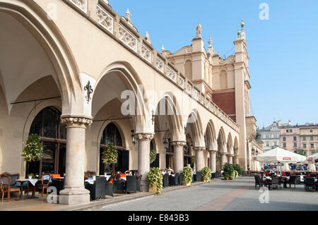 Renaissance Cloth Hall (Sukiennice) in Main Market Square (Rynek Glowny), Krakow, Poland Stock Photo