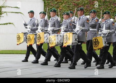 Berlin, Germany. 29th Sept, 2014.Chancellor Angela Merkel welcomes the Prime Minister of Finland Alexander Stubb during his visit at the Chancellery. Credit:  Simone Kuhlmey/Pacific Press/Alamy Live News Stock Photo