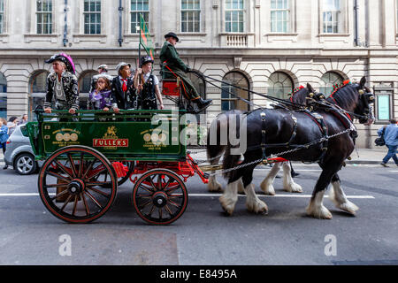 The London Pearly Kings & Queens Society Costermongers Harvest Festival Parade, London, England Stock Photo