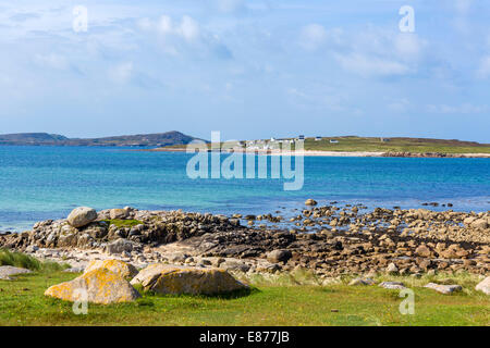 The coast north of Derrybeg looking towards the island of Inishmeane, Gweedore, County Donegal, Republic of Ireland Stock Photo