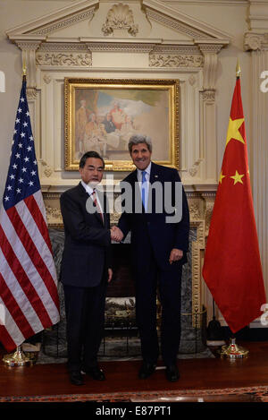 Washington, DC, USA. 1st Oct, 2014. Chinese Foreign Minister Wang Yi (L) meets with U.S. Secretary of State John Kerry in Washington, DC, the United States, on Oct. 1, 2014. Credit:  Bao Dandan/Xinhua/Alamy Live News Stock Photo