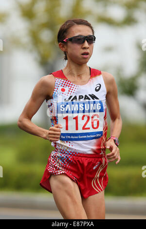 Incheon, South Korea. 2nd Oct, 2014. Ryoko Kizaki (JPN) Athletics - Marathon : Women's Marathon at Marathon Course during the 2014 Incheon Asian Games in Incheon, South Korea . © YUTAKA/AFLO SPORT/Alamy Live News Stock Photo