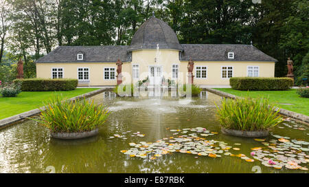 Orangery, fountains, castle grounds, Schloss Berleburg Castle, Bad Berleburg, Wittgensteiner Land Stock Photo