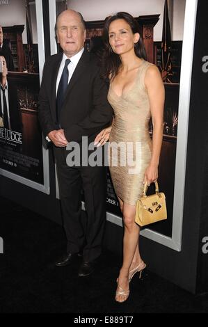 Los Angeles, CA, USA. 1st October, 2014. Actor ROBERT DUVALL, wife LUCIANA PEDRAZA at the 'The Judge' Los Angeles Premiere held at the Samuel Goldwyn Premiere, Los Angeles. Credit:  ZUMA Press, Inc./Alamy Live News Stock Photo