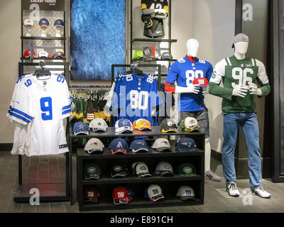 Jerseys of Los Angeles Rams quarterback Matthew Stafford (9) on display at  the Equipment Room team store atf SoFi Stadium, Monday, May 24, 2021, in I  Stock Photo - Alamy