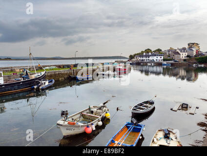 The picturesque harbour of Roundstone, Connemara, County Galway, Republic of Ireland Stock Photo
