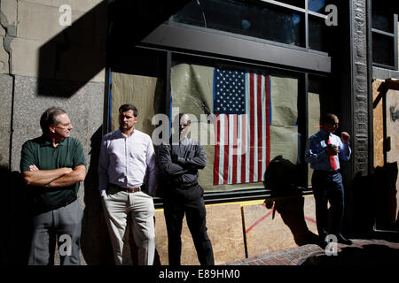 Office workers on break, downtown Boston, Massachusetts, USA Stock Photo