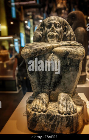 Italy Piedmont Turin Egyptian Museum Statue of the Divine Father and Priest of Bastet, Merenptah. The God of Menphis are invoked Stock Photo