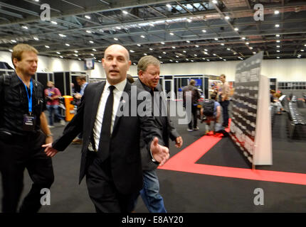 London, UK. 3rd October, 2014. Destination Star Trek. William Shatner at the Star Trek convention Credit:  Rachel Megawhat/Alamy Live News Stock Photo